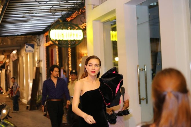 Ho Ngoc Ha tu choi yeu cau hat ca khuc cua Minh Hang hinh anh 1