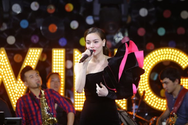 Ho Ngoc Ha tu choi yeu cau hat ca khuc cua Minh Hang hinh anh 4