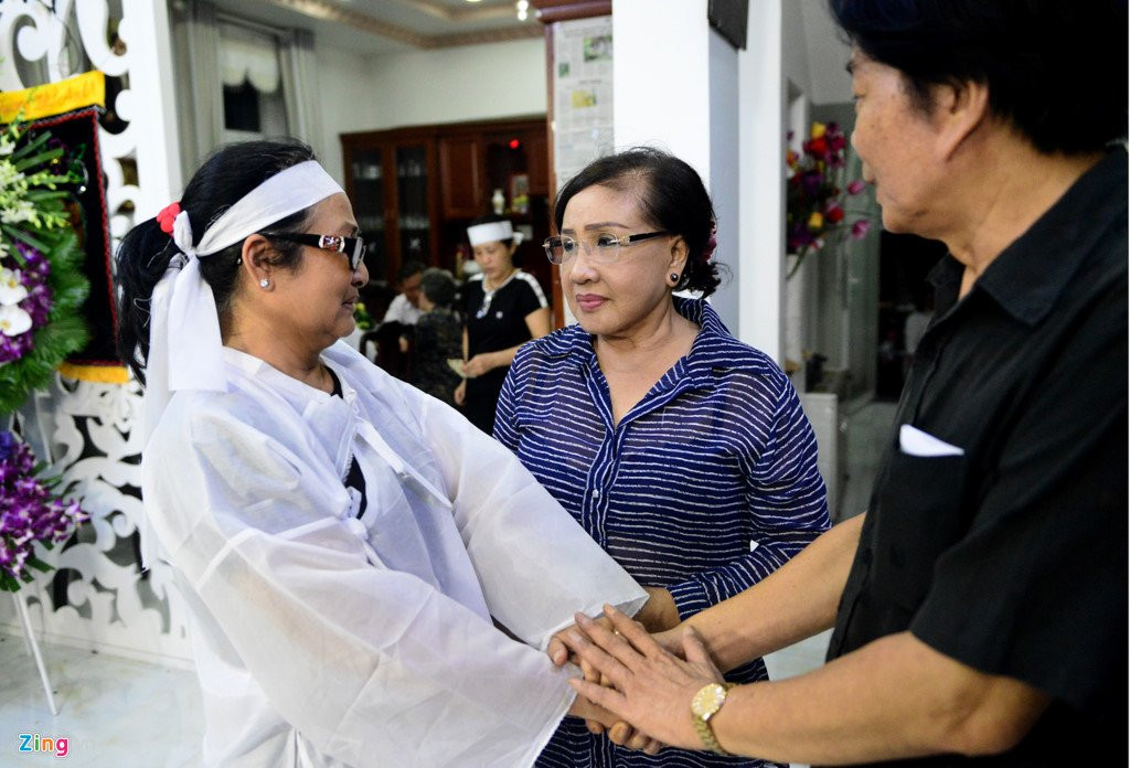 Nghe si Viet den vieng NSUT Thanh Sang hinh anh 7