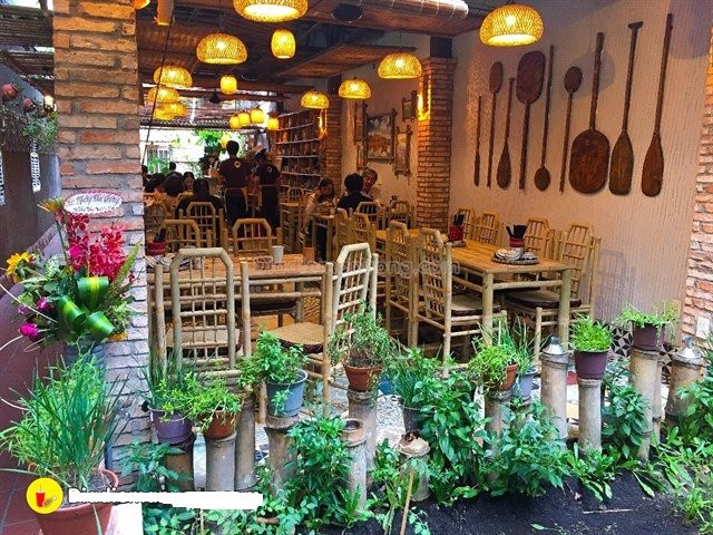 Hinh anh Nha hang, xe sang, biet thu 15 ty cua danh hai Truong Giang 12