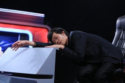 Có xế hộp 2,3 tỷ, Hoài Linh vẫn ôm vật này khi 