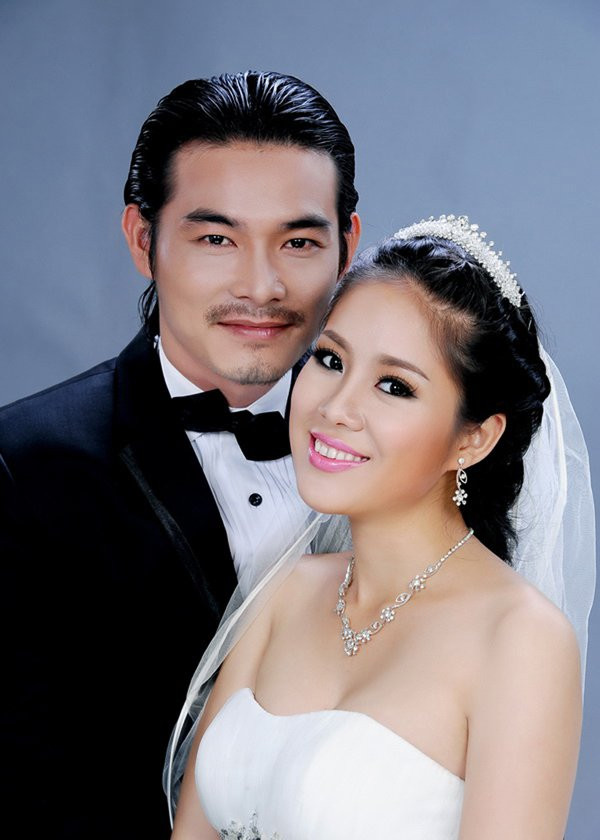 sao-viet-da-chia-tay-nhung-van-phu-nhan-tin-don-ran-nut-2