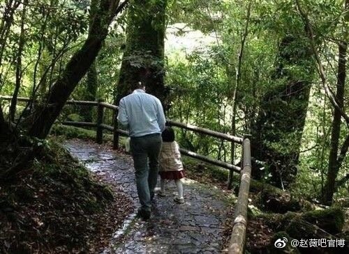 Những bức ảnh giản dị nhưng đong đầy hạnh phúc của tổ ấm Triệu Vy - Huỳnh Hữu Long-3