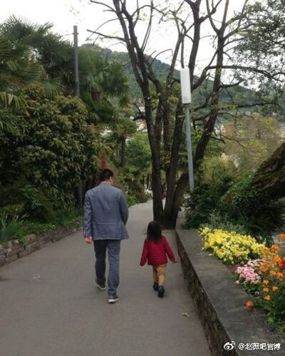 Những bức ảnh giản dị nhưng đong đầy hạnh phúc của tổ ấm Triệu Vy - Huỳnh Hữu Long-6