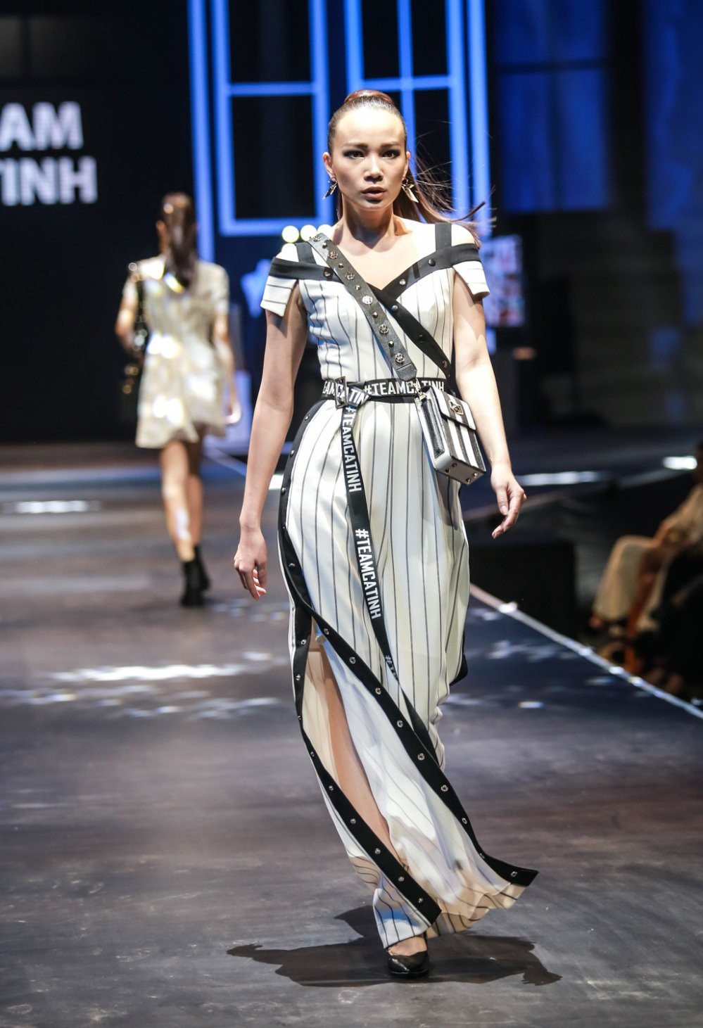 TEAM CA TINH (MINH TU_CHUNG THANH PHONG_DAU TRUONG PHONG CACH) (10) 17