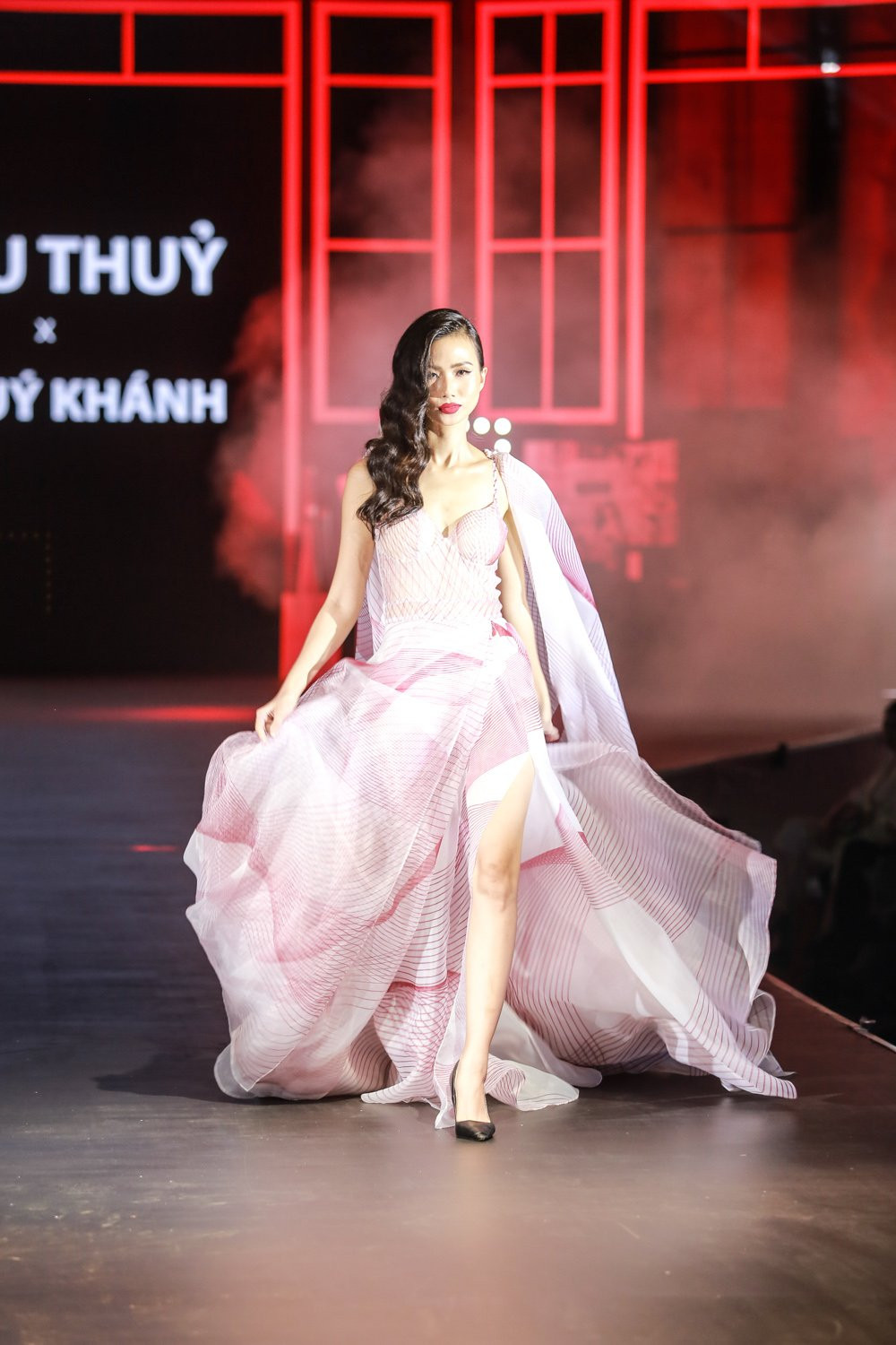 TEAM QUYEN RU (MAU THUY_LY QUI KHANH_DAU TRUONG PHONG CACH) (15) 10