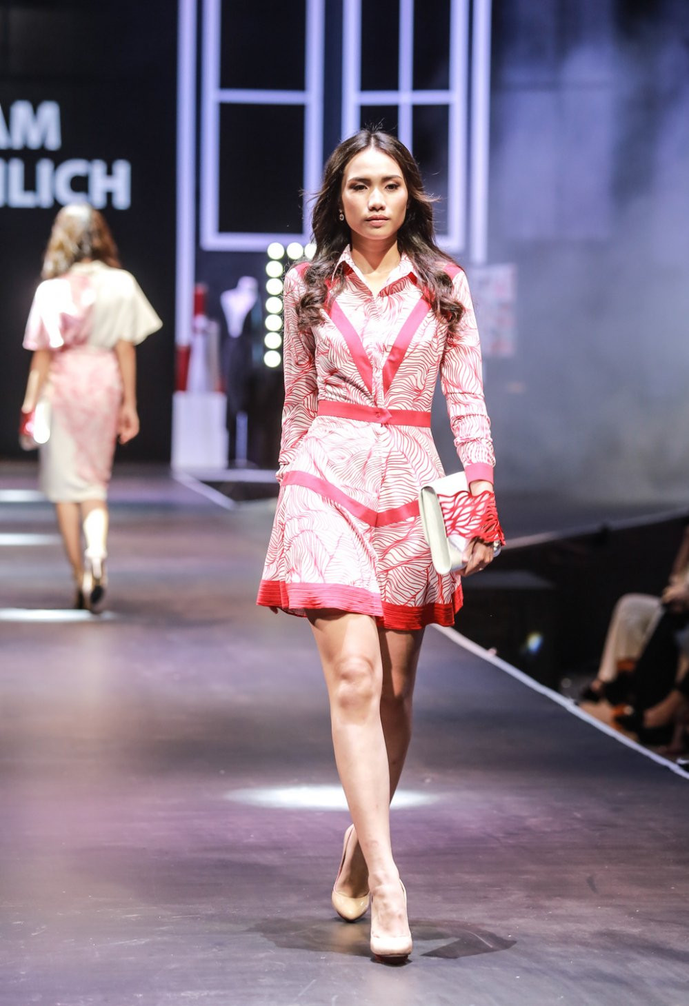 TEAM THANH LICH (PHAM HUONG_LE THANH HOA_DAU TRUONG PHONG CACH) (13) 9