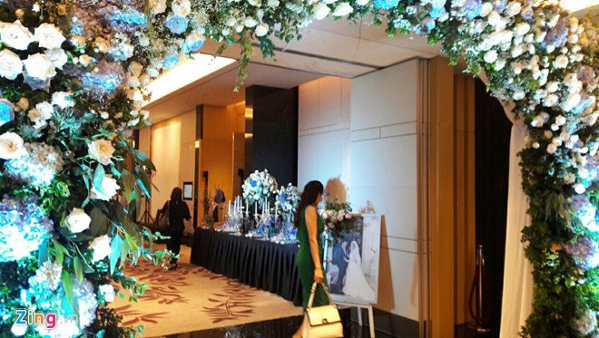 Giam doc VTV24 Quang Minh nghen giong trong le cuoi hinh anh 6