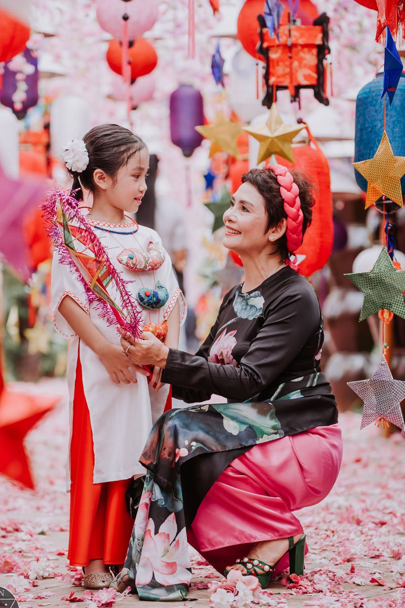 NSND-Minh-Chau_don-trung-thu_chau-ngoai_5 (12) 9