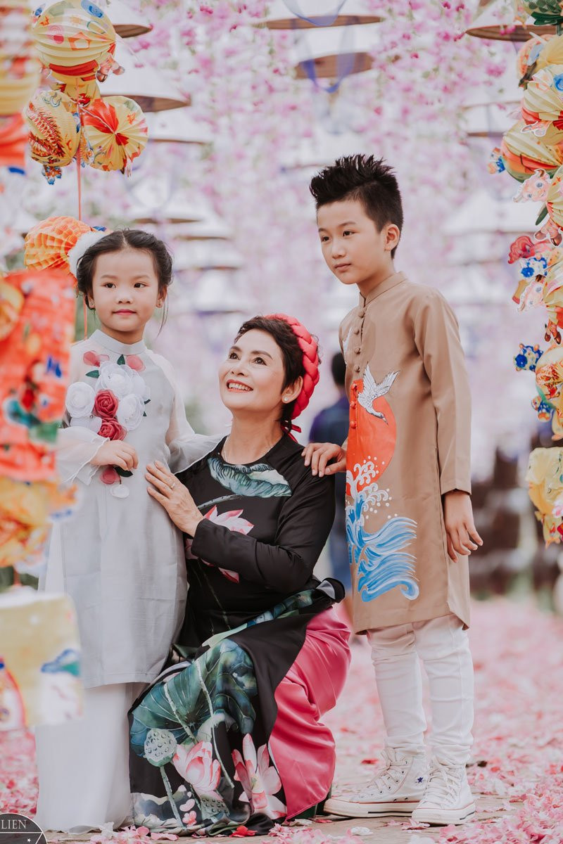 NSND-Minh-Chau_don-trung-thu_chau-ngoai_5 (4) 3