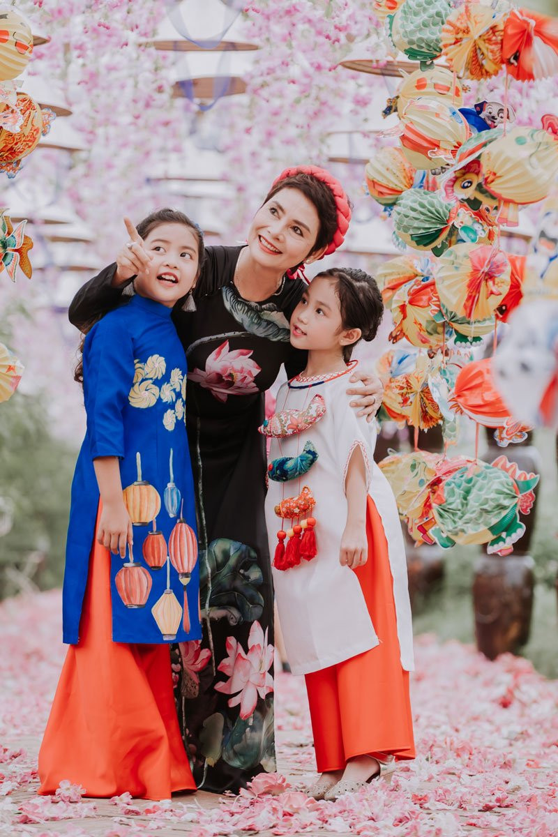 NSND-Minh-Chau_don-trung-thu_chau-ngoai_5 (5) 3