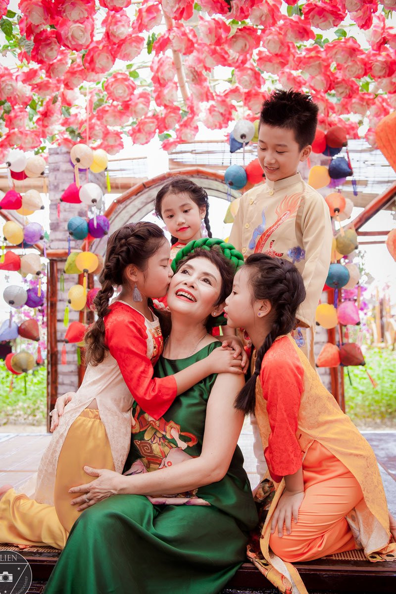 NSND-Minh-Chau_don-trung-thu_chau-ngoai_5 (7) 5