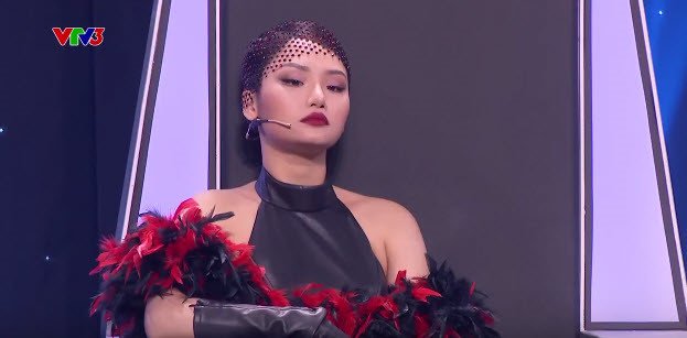 Miu Le chan chuong, OnlyC dap ban gian du khi lai nhan mua loi che hinh anh 3