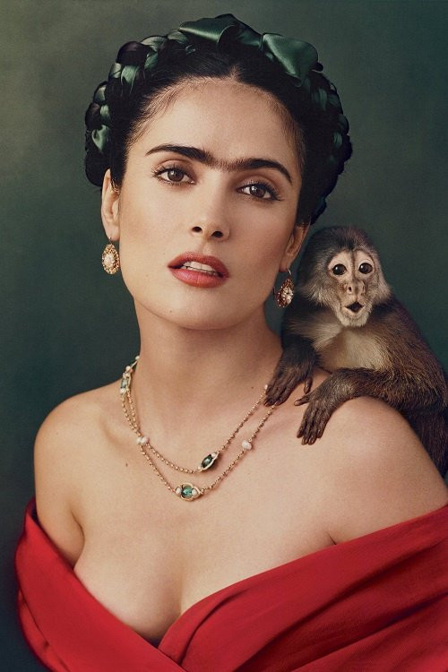 salma-hayek-ke-ve-noi-dau-bi-ep-khoa-than-dong-canh-sex-dong-gioi