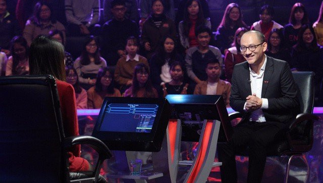  Nhà báo Phan Đăng hy vọng các số sau, anh sẽ dẫn trơn tru hơn. 