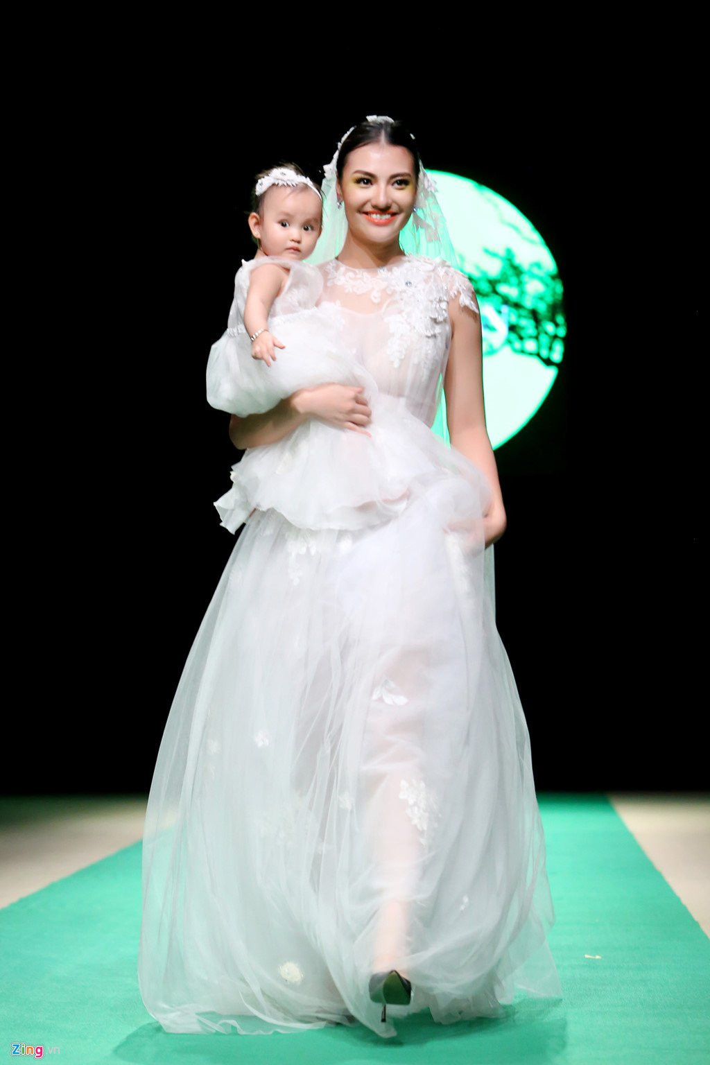 Nguoi mau Hong Que: 'Toi da rat hu...' hinh anh 2