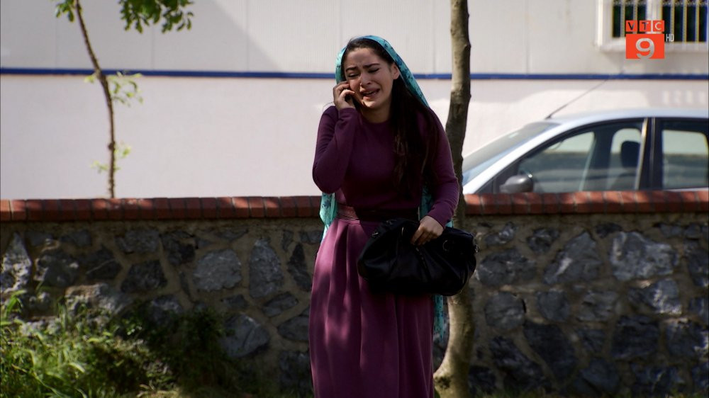 1.Suna so hai bo chay khoi anh trai minh