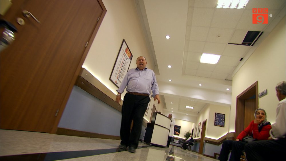 6.Ong Sami choang vang sau khi nghe tin vo mat 22