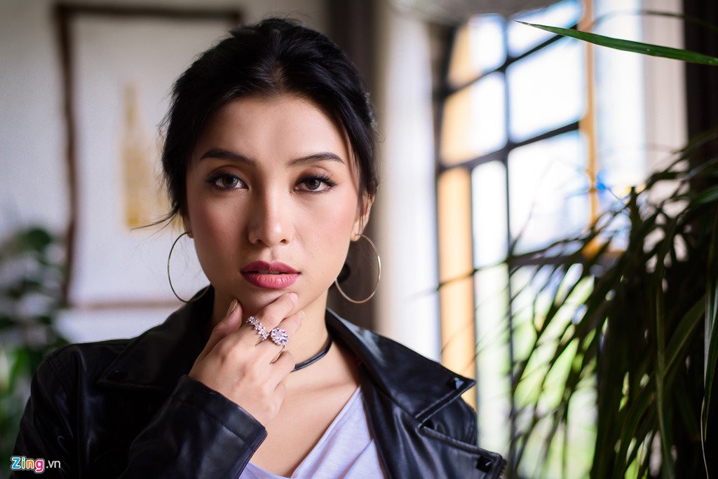 'Chau gai Lam Truong' Tieu Chau Nhu Quynh: Doi rot day luc ban trai bo hinh anh 4