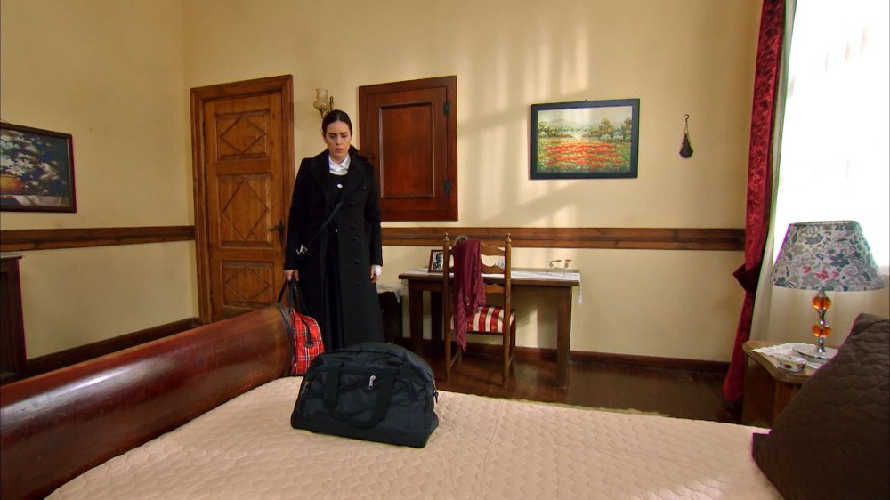 Melek lay trom tien tu phong cua ba Zumrut