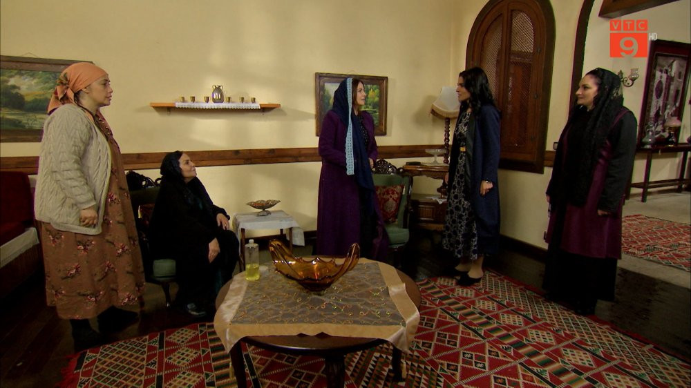 Layla bao tin ve Melek va Ceman cho ca nha biet, noi doi la ho dang di Istabul 8