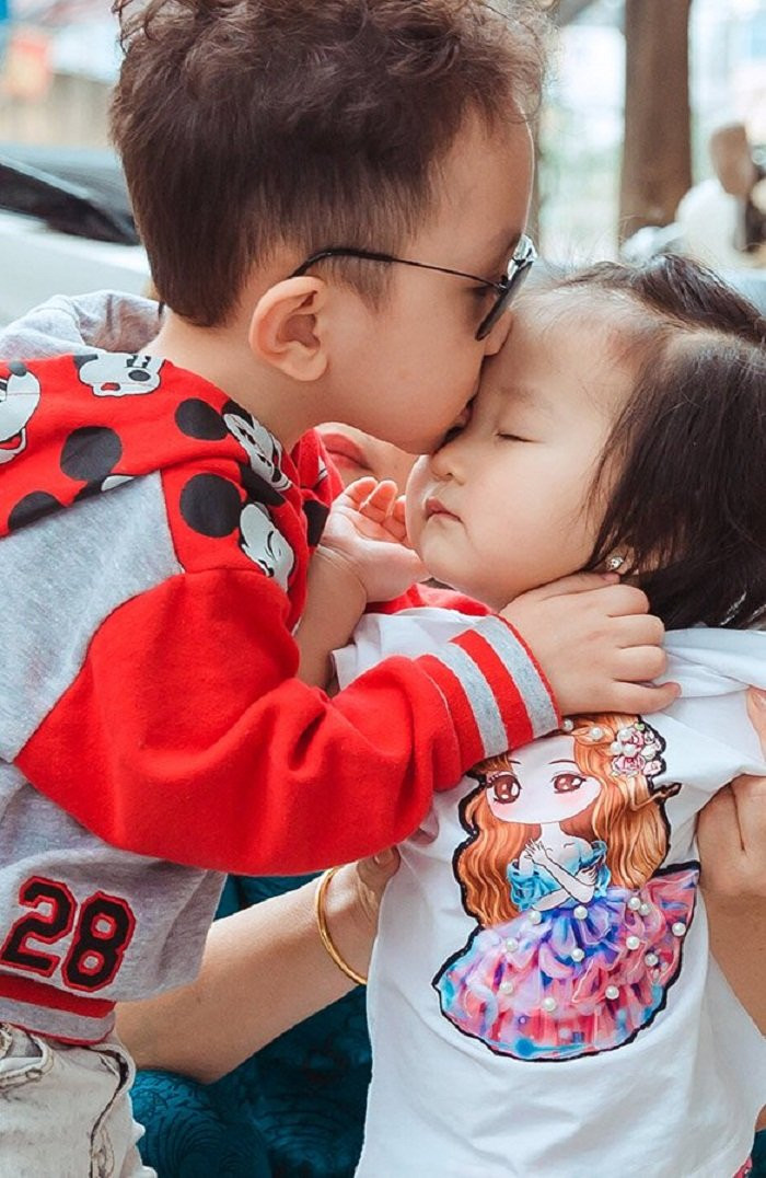 nuoc-mat-tuan-hung-cung-chuyen-dac-biet-ve-con-trai-su-hao