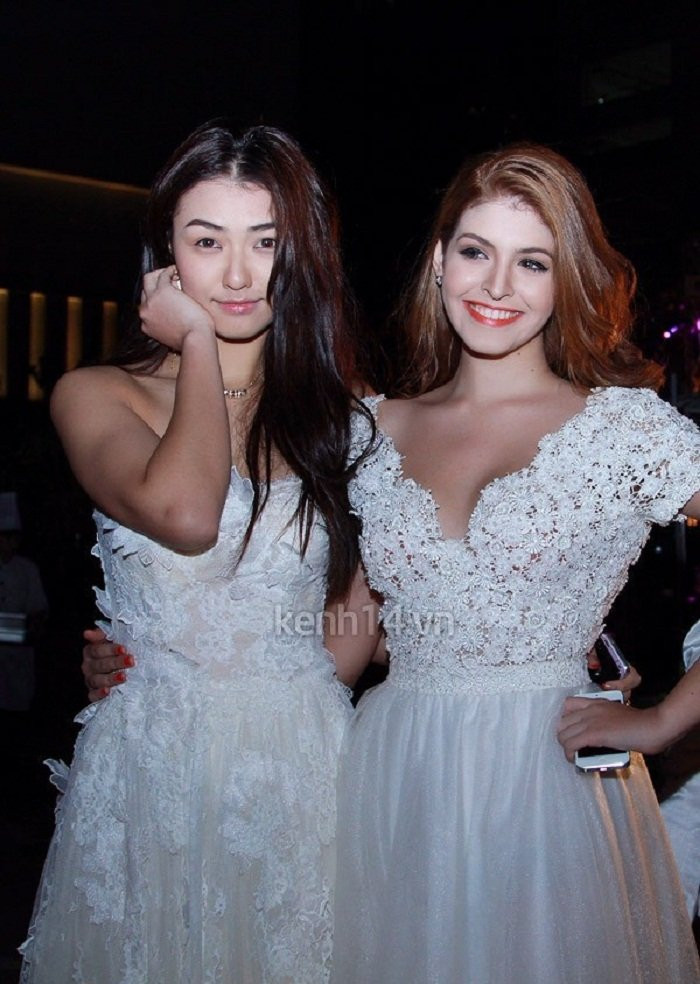 149281085985934-ho-ngoc-ha-lang-le-tro-ve-sai-gon-giua-tam-bao-bi-minh-hang-vach-mat-000-1492663856-width480height480 11