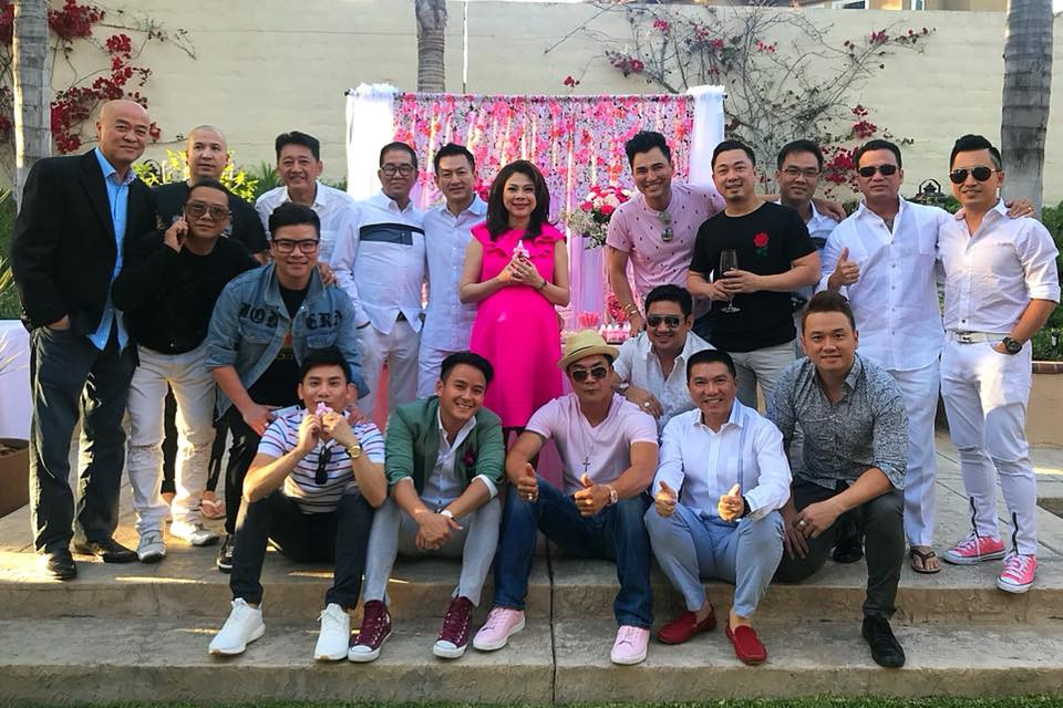 34345953_10156529885627074_1384928503996088320_n 11