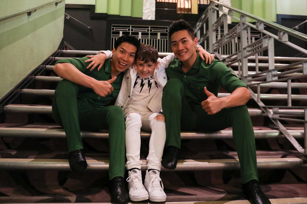 Quoc Co, Quoc Nghiep nam nghi o cau thang trong hau truong Got Talent hinh anh 10