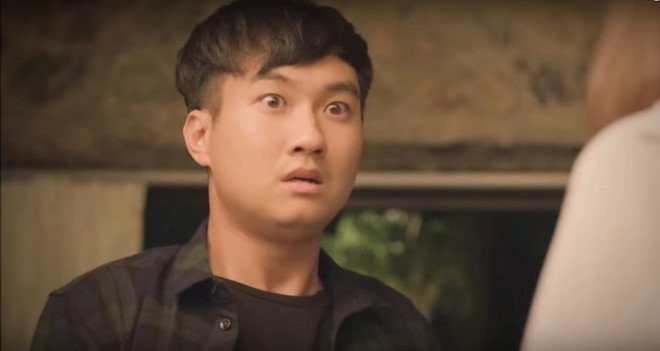 Nam chinh 'Ca mot doi an oan' bi che vi dien 'phong mom tron mat' hinh anh 3