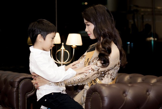 duong-thuy-linh-mrs-worldwide-3385-4380-1529898693 3