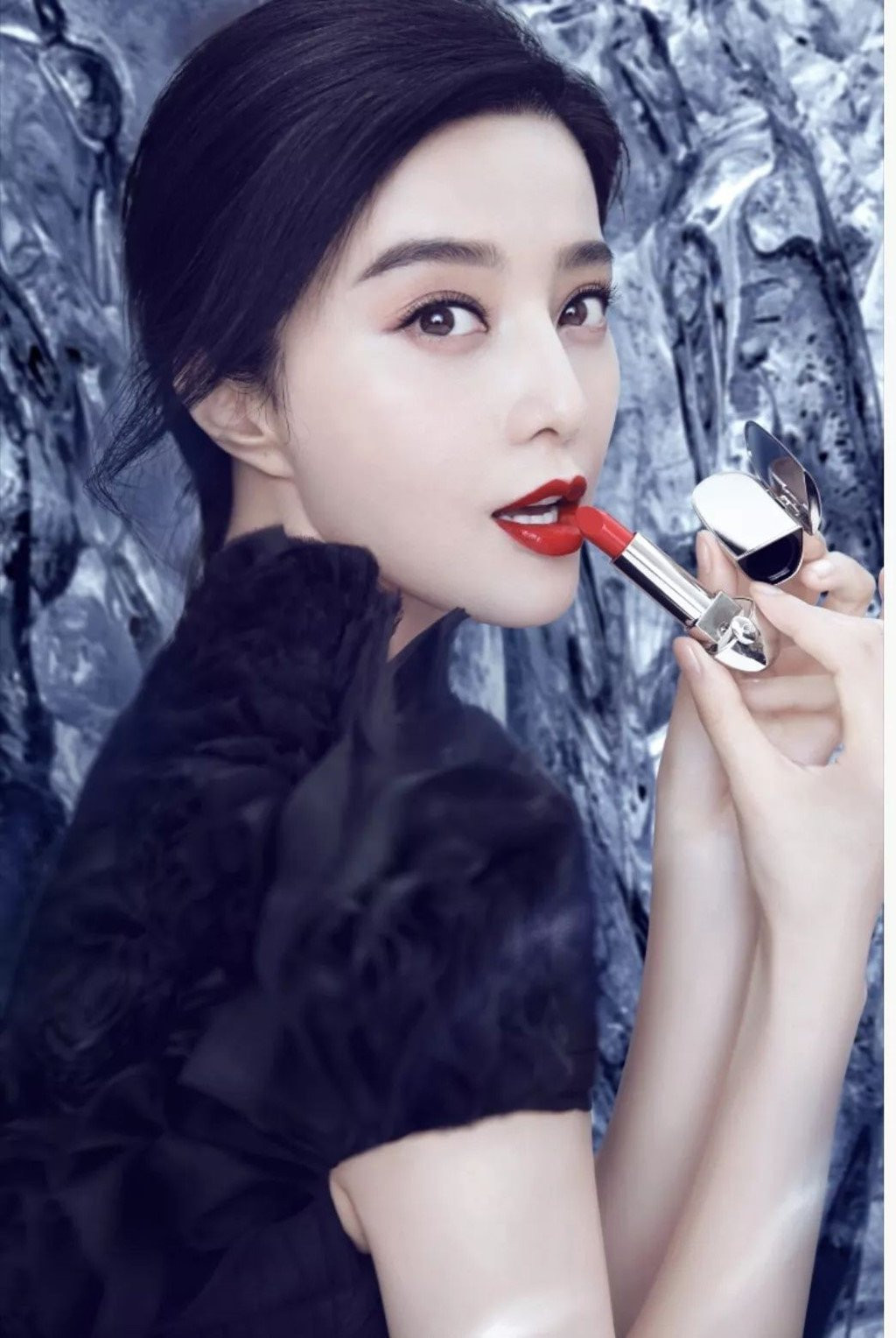 Pham Bang Bang - 22 nam be boi con roi, thu doan va giat chong hinh anh 7