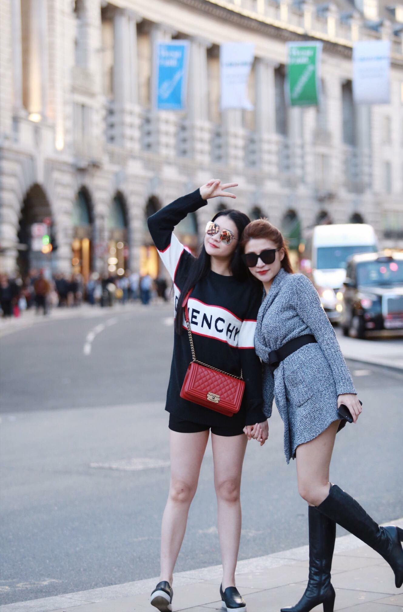 Sắp lên xe hoa, Vân Navy còn mua xế hộp tiền tỷ tặng chị gái nhân dịp sinh nhật - Ảnh 6.