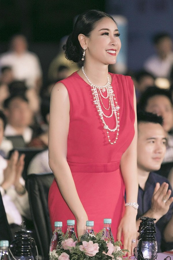 Hoa hậu Hà Kiều Anh: Đừng nói tôi khắt khe vì hoa hậu sao có thể chân vòng kiềng, đi hai hàng?-3