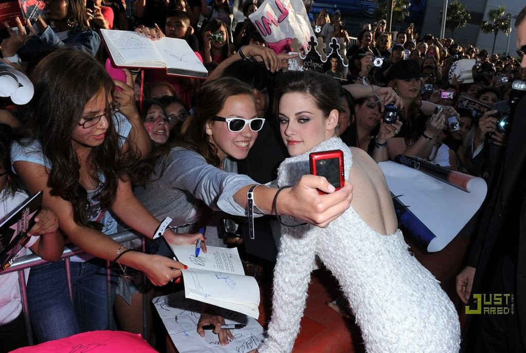 10 nam 'Twilight': Moi tinh nguoi dep va ma ca rong thay doi Hollywood hinh anh 2