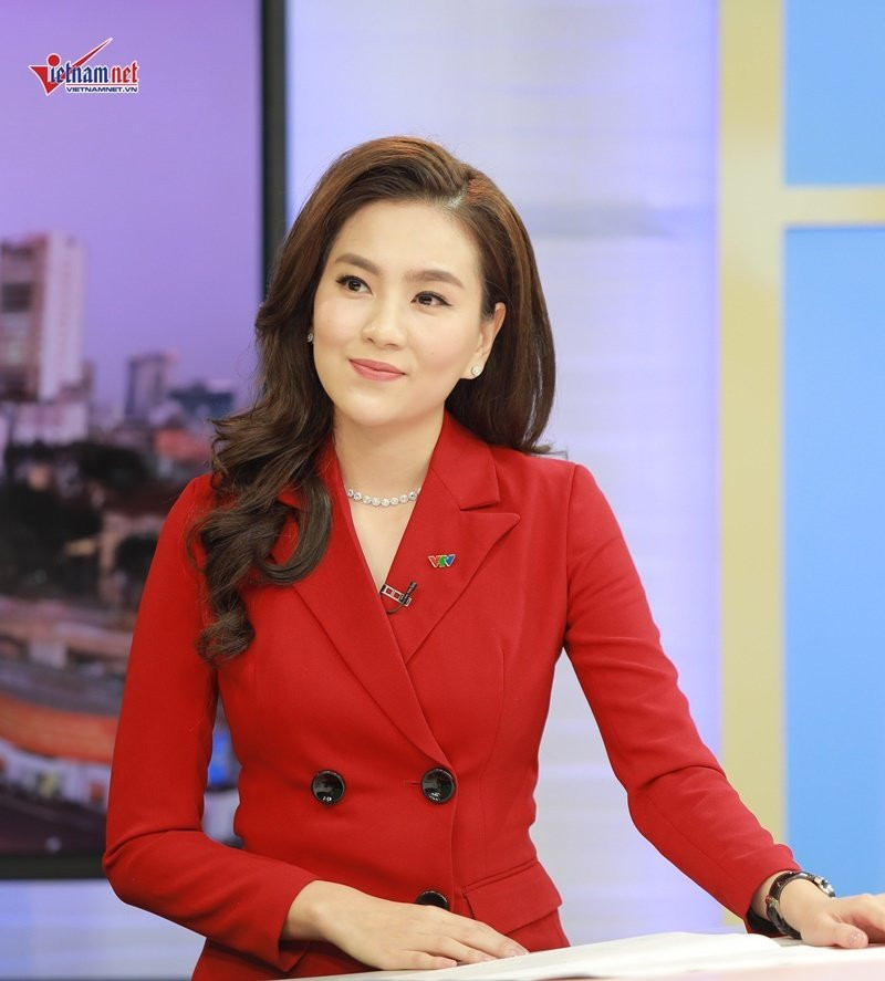 Mai Ngọc 'thời tiết' hồi hộp không ngủ được trước giờ lên sóng chương trình thời sự