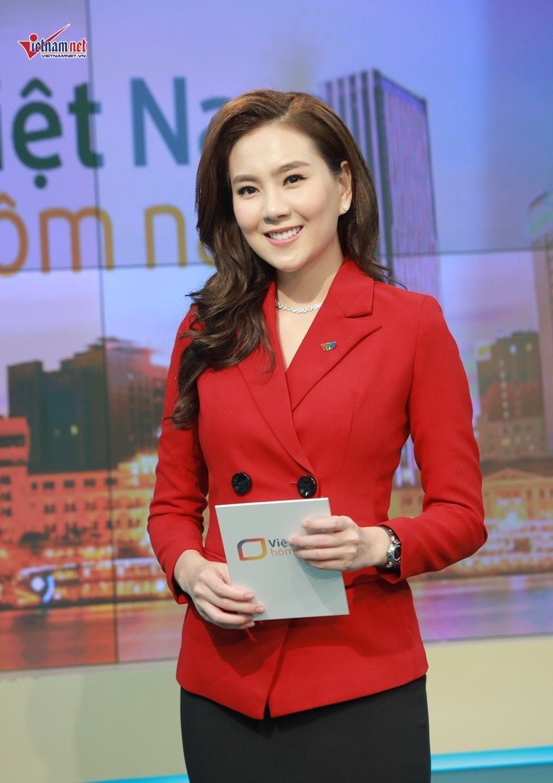 Mai Ngọc 'thời tiết' hồi hộp không ngủ được trước giờ lên sóng chương trình thời sự