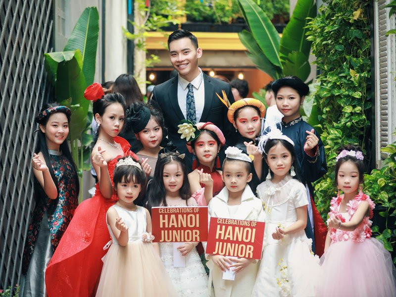 Hoa-hau-Phan-Hoang-Thu_sieu-mau_manh-khang_tuan-le-lien-hoan-thoi-trang-thieu-nhi_ha-noi_9