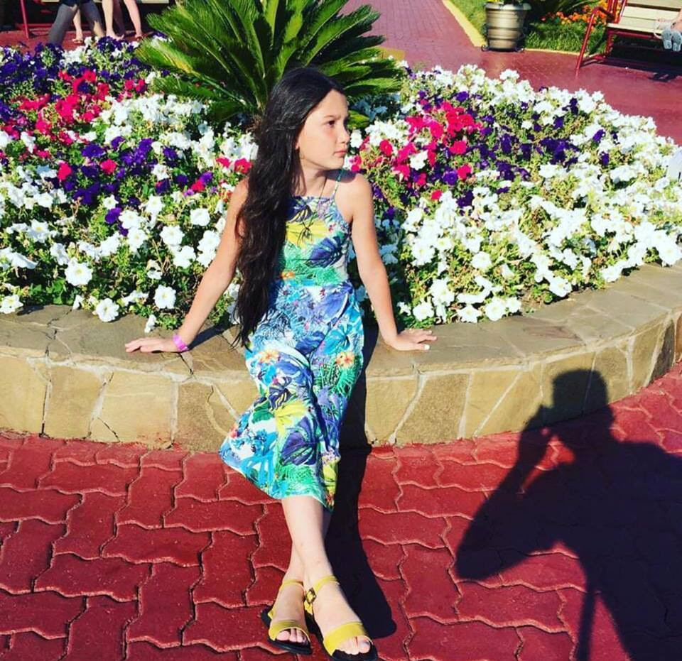 Em gái diễn viên múa ít người biết của thủ thành Đặng Văn Lâm