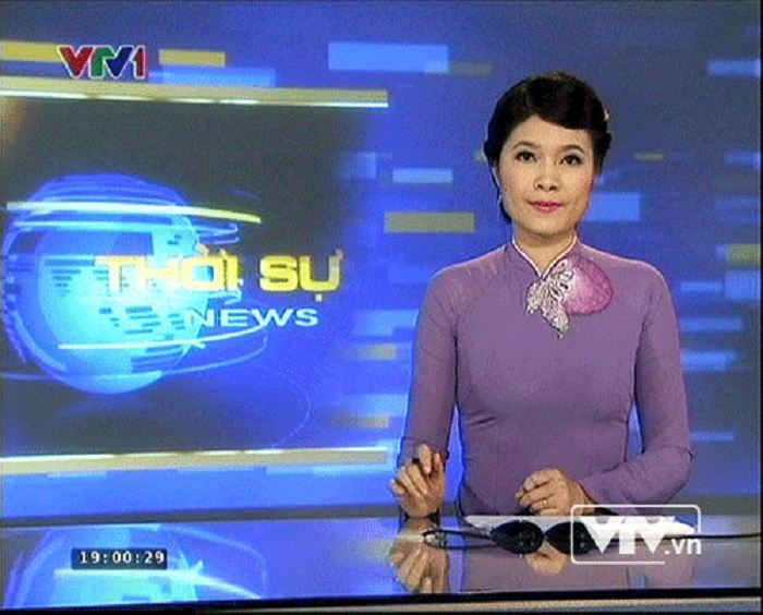 su-roi-khoi-vtv-day-nuoi-tiec-cua-2-btv-xinh-dep-noi-tieng-ten-anh-btv-diep-anh-1-1480045488558.gif-1480124461-width500height403 16