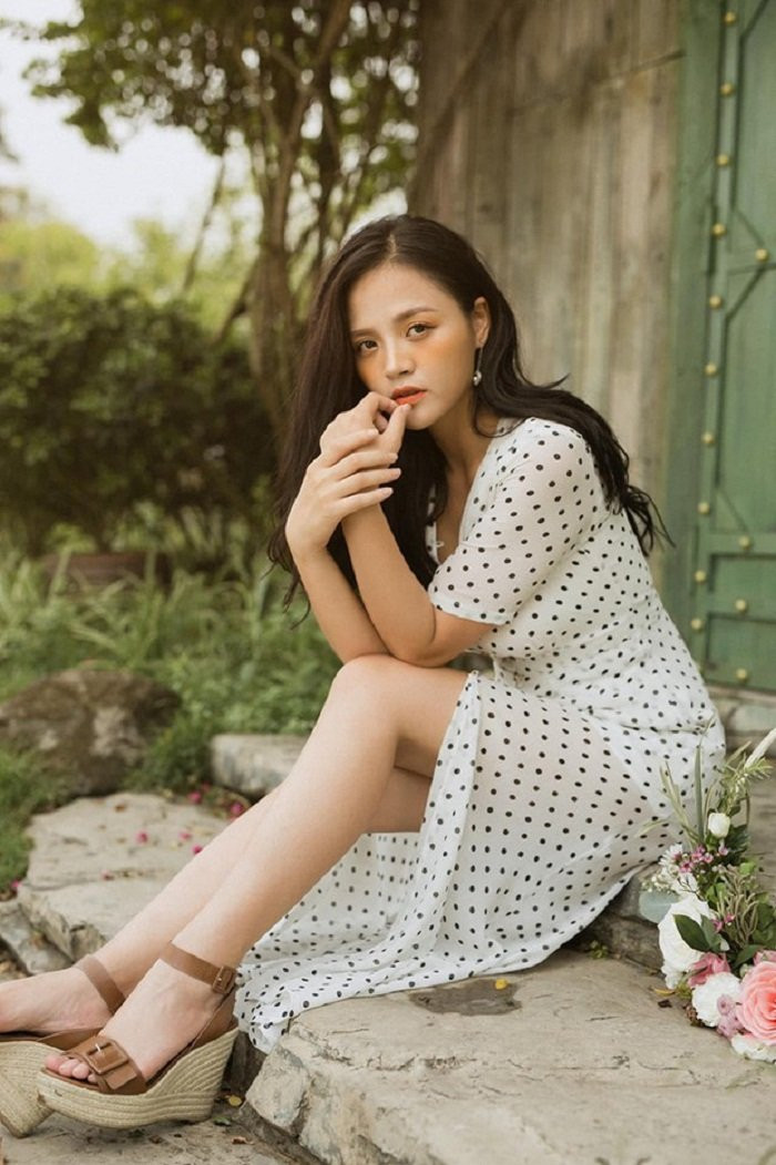 a2-15648140406411681021656