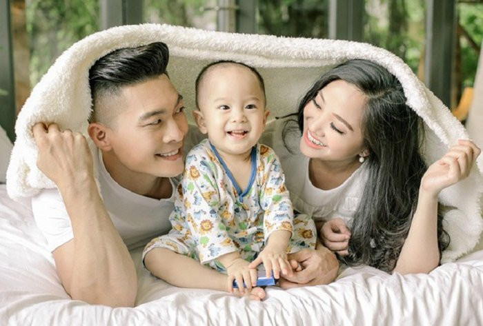 vo-quoc-co-thong-bao-tin-vui-mang-thai-lan-hai-1 3