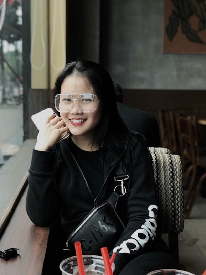 Ban gai Doan Van Hau 3 16