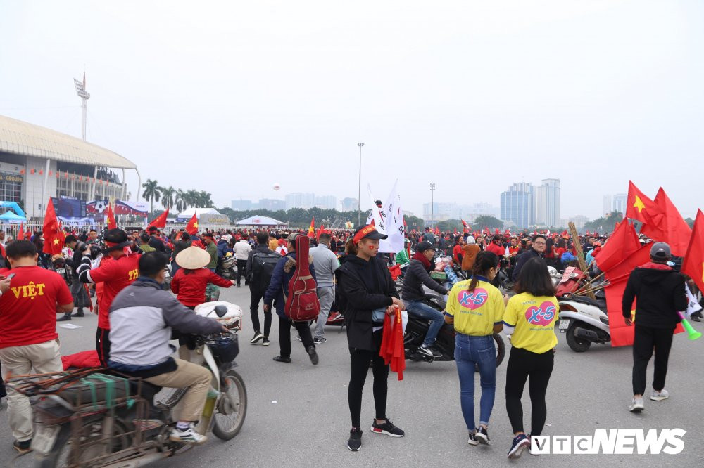 48268771_317140262242265_6146689540263247872_n 8