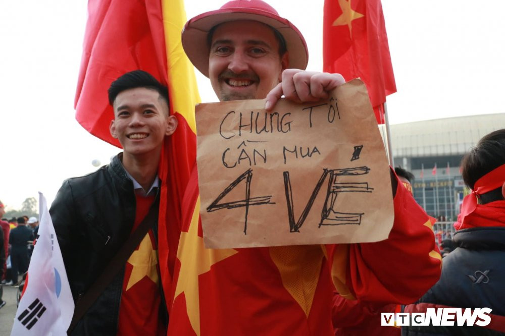 48275100_1048386465341011_2406753051084849152_n 8