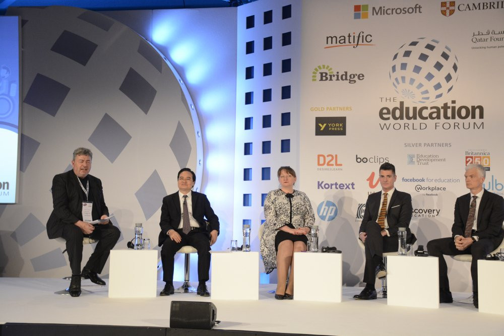 Bo truong Phung Xuan Nha dien dan giao duc 2