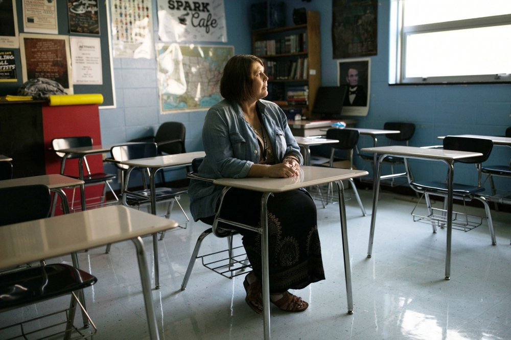 nghe-giao-vien-o-my-luong-chet-doi-va-phai-ban-mau-de-song 4