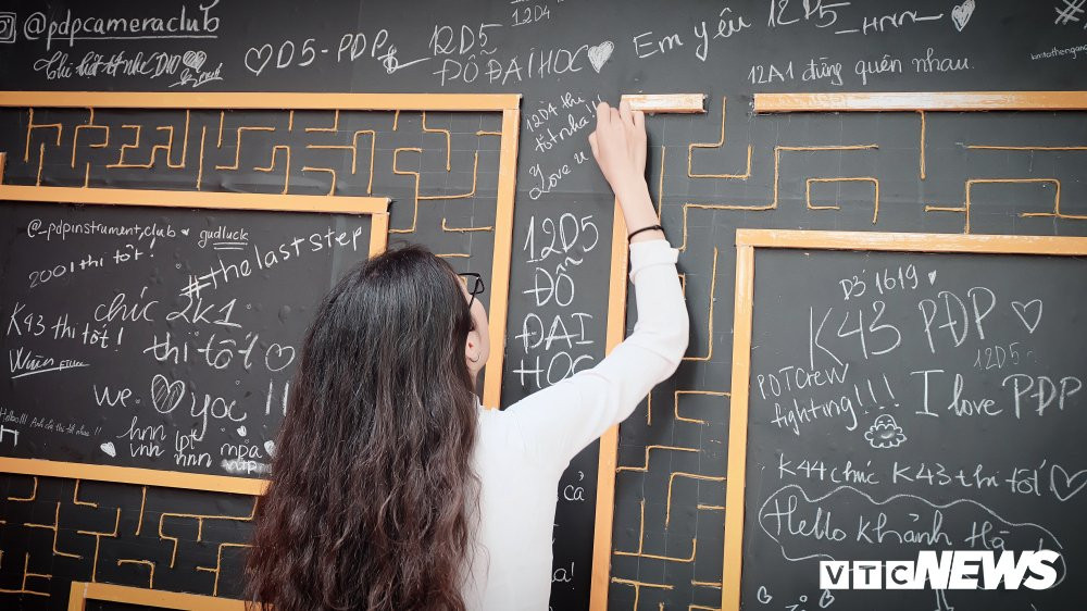 be-giang-thpt-phan-dinh-phung-2019-4 4