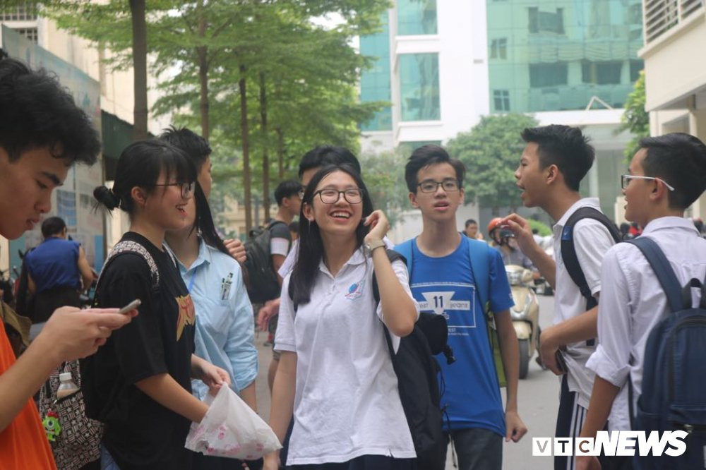 chuyen-su-pham-ha-noi-thi-sinh