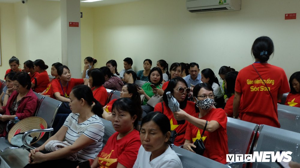 giao-vien-hop-dong-1